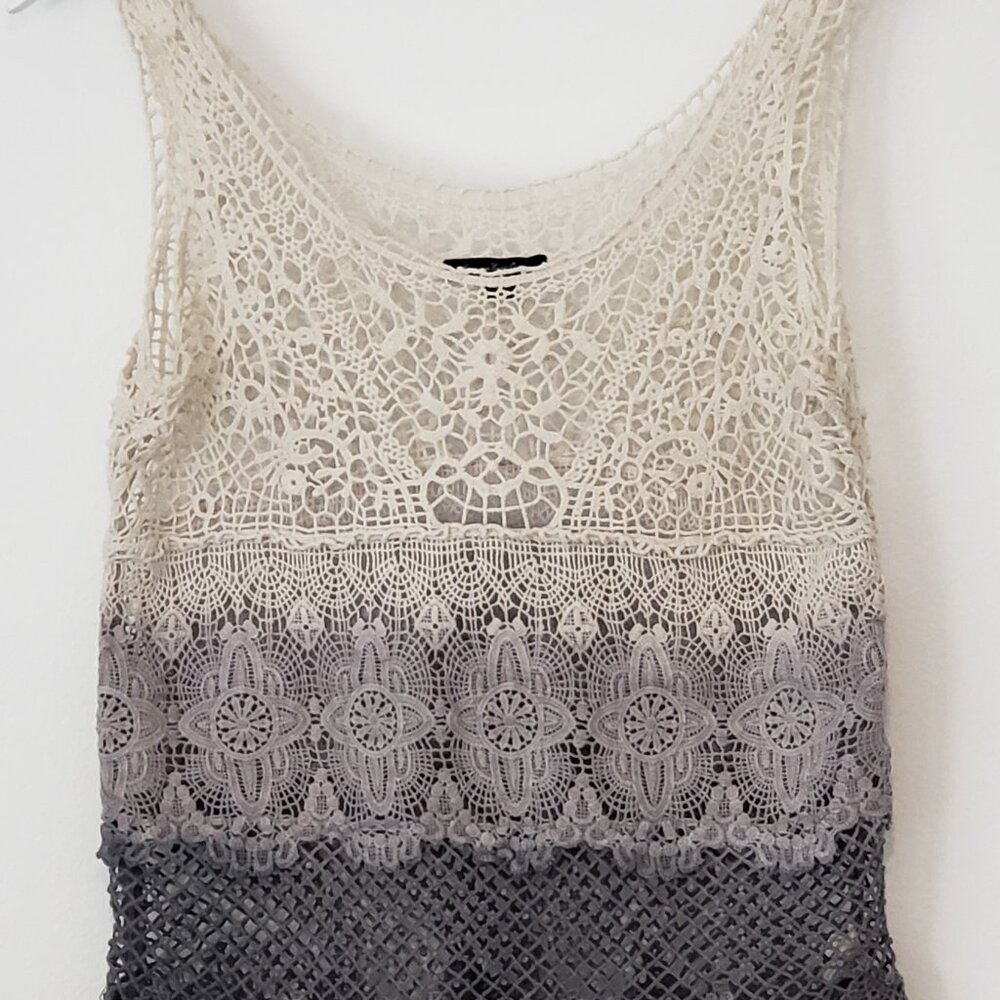 Boho crochet bundle of 3 tank style tops - Picture 10 of 13